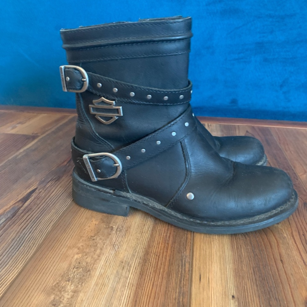 Size 8 Women’s Harley boots, gently worn